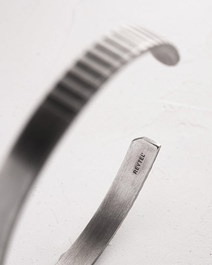 Silver bangle ZYKLUS