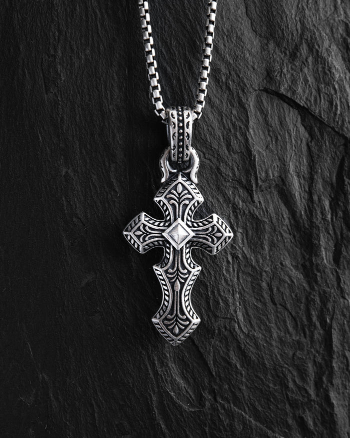 Silver cross INITIUM ET FINIS