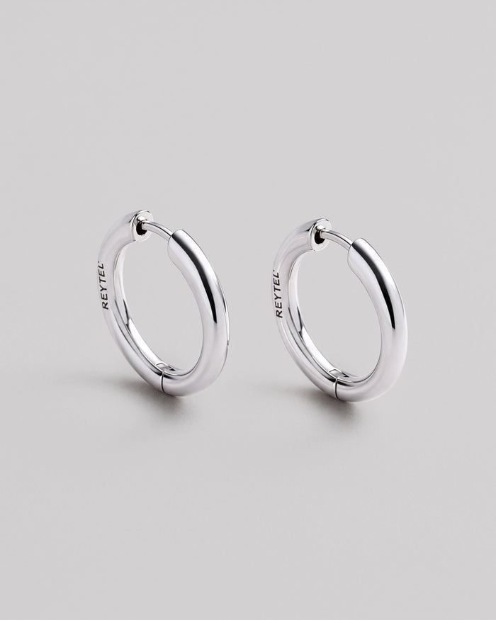 Silver earrings THE HOOP M