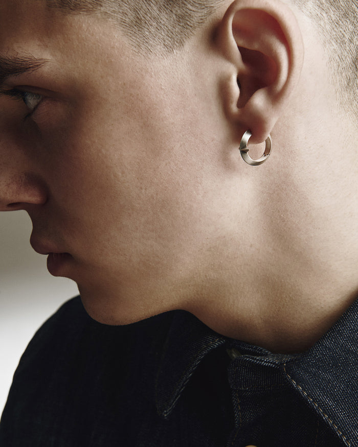 Silver hoop earring AXIS