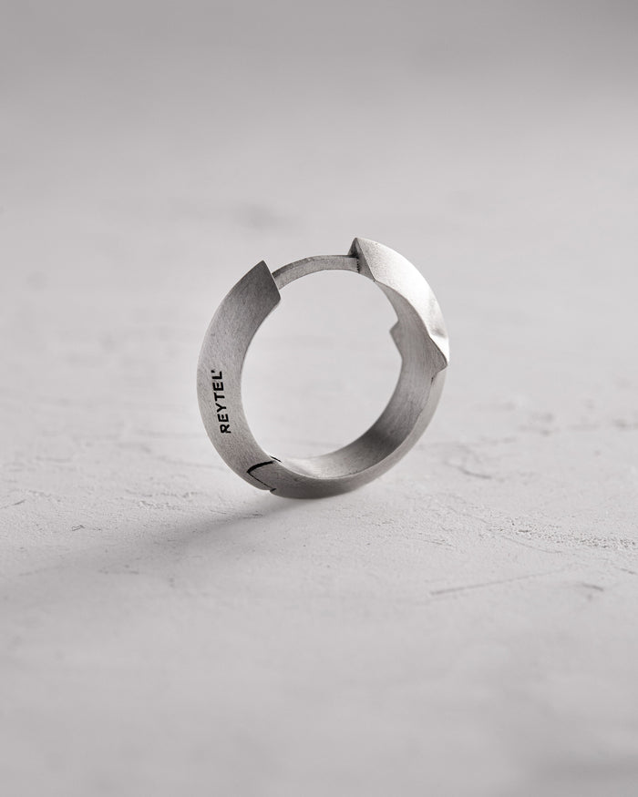 Silver hoop earring AXIS