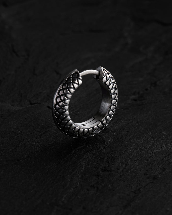 Silver hoop earring CARAPACE
