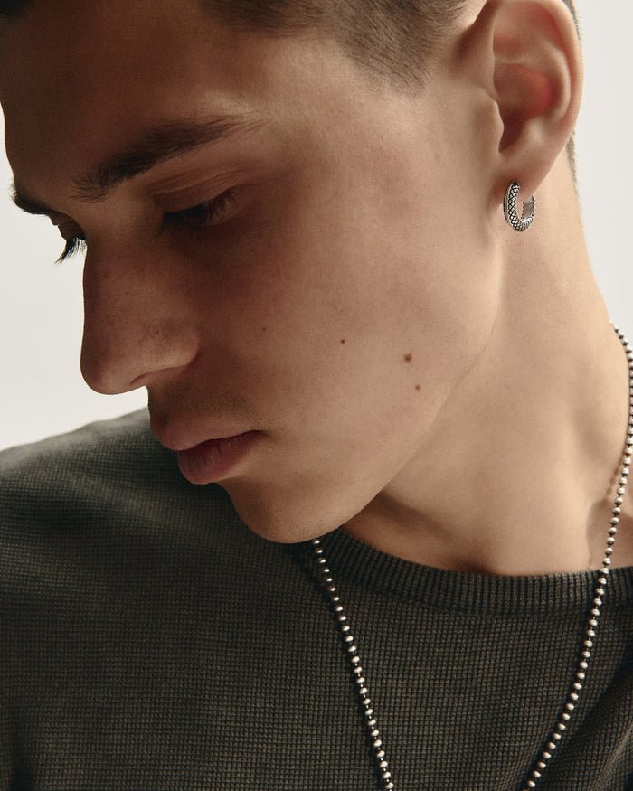 Silver hoop earring CARAPACE