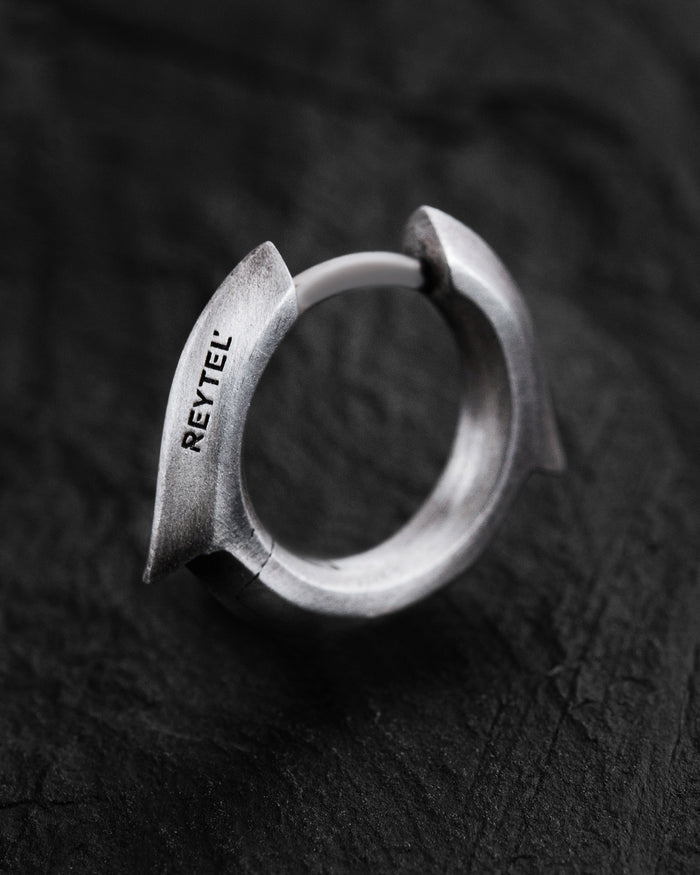Silver hoop earring IGNEO