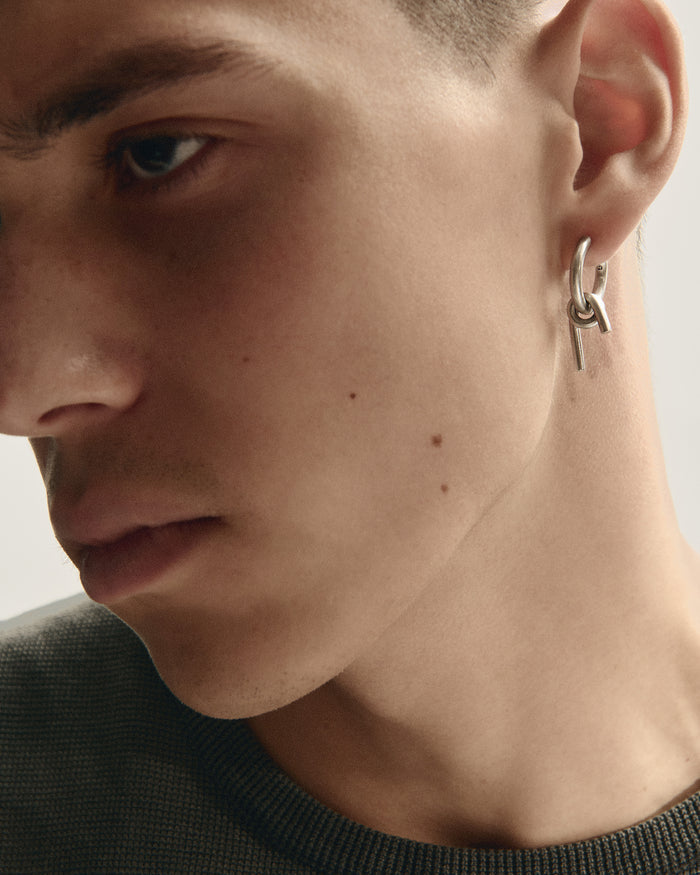 Silver hoop earring RISE