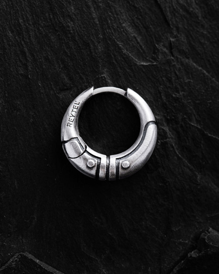 Silver monoearring AXE