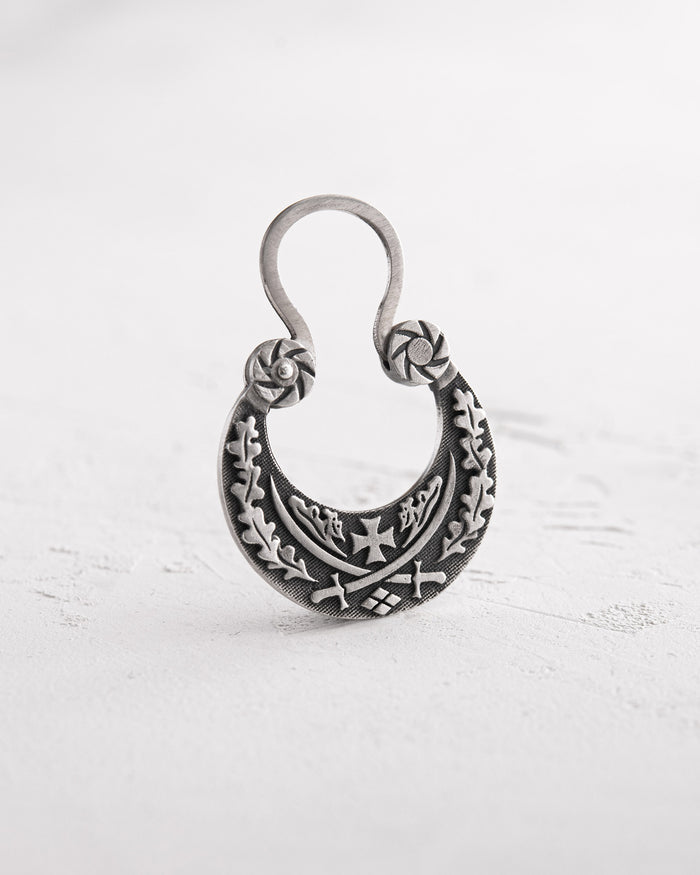 Silver monoearring SABERS
