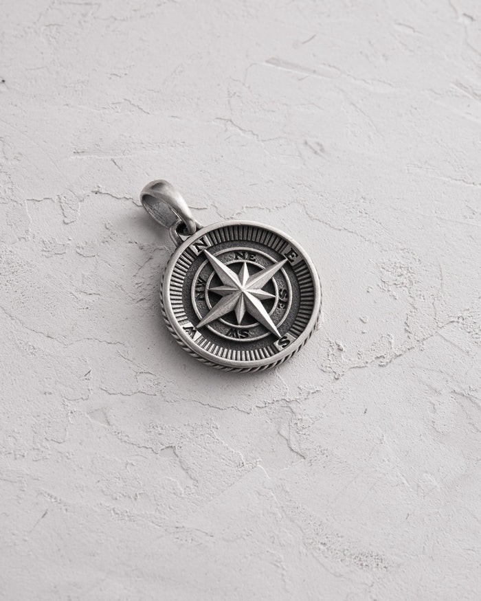Silver pendant WINDROSE