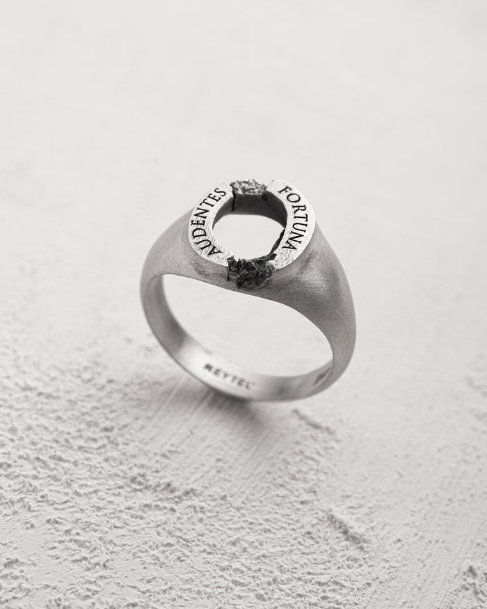 Silver ring AUDENTES FORTUNA