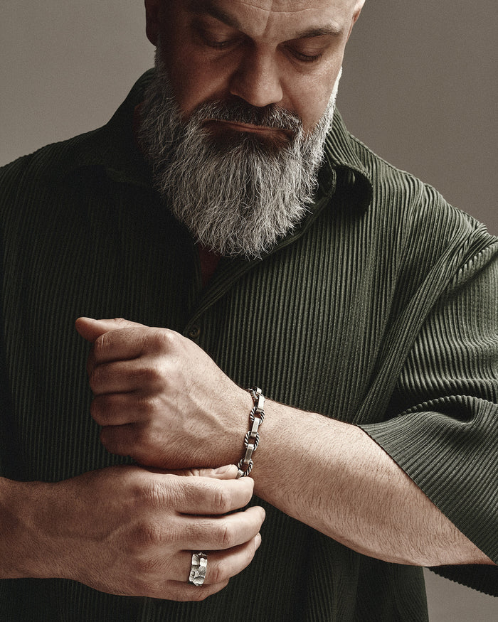 Silver ring CARVER