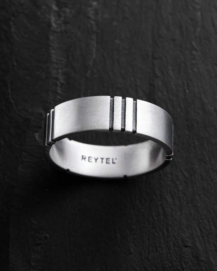 Silver ring EINFALDUR