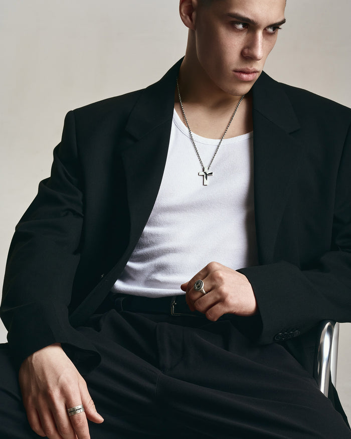 Silver ring ERVARING. BLACK STONES