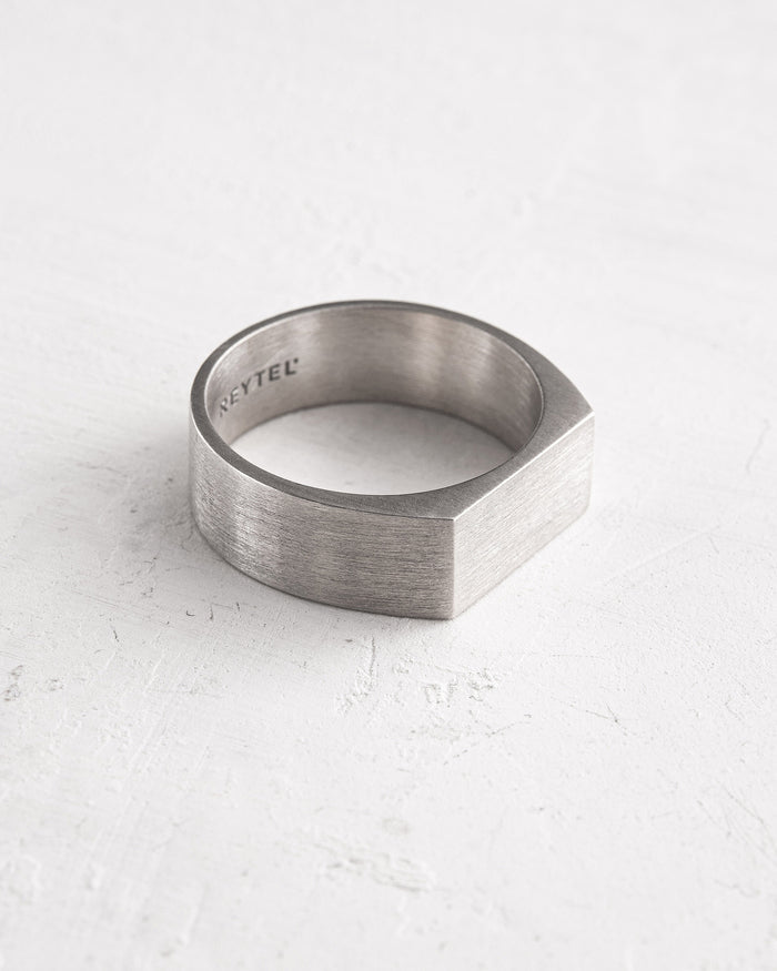 Silver ring GRAVIS