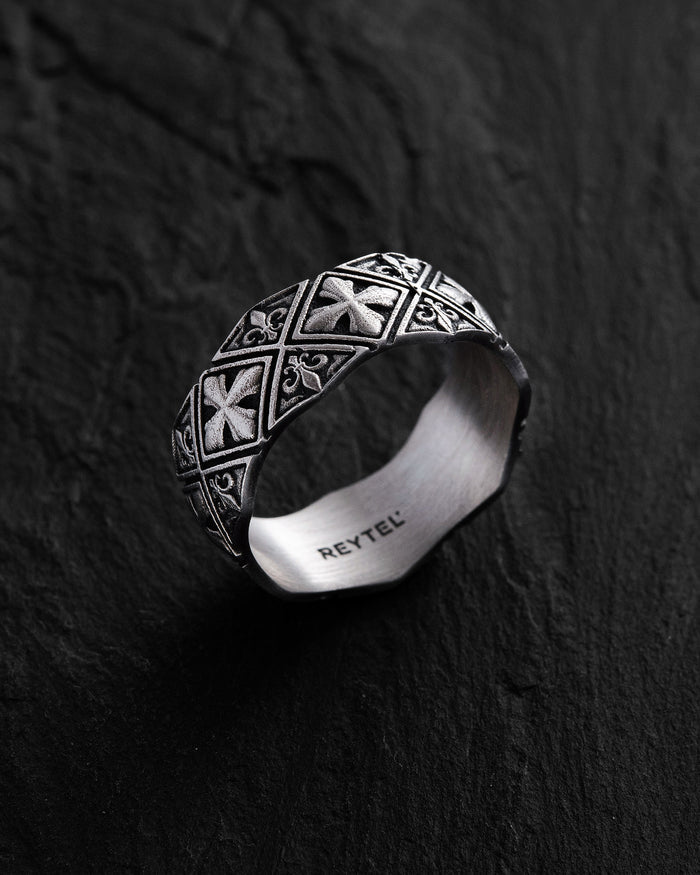 Silver ring MALTESE CROSS and FLEUR DE LIS