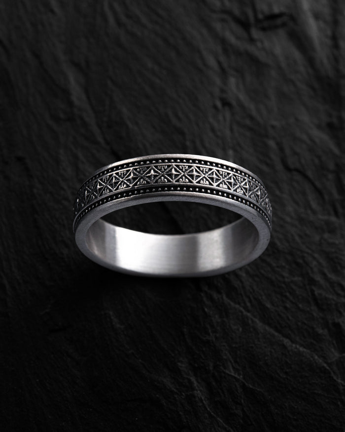 Silver ring RETNING