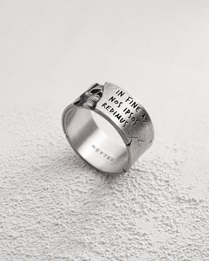 Silver ring REVERTO