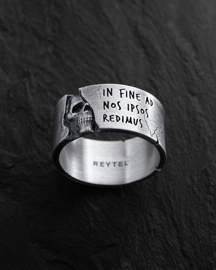 Silver ring REVERTO