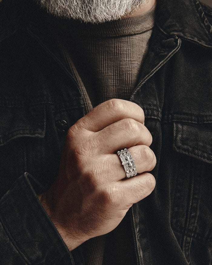 Silver ring ROSARIUM