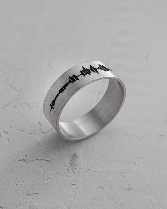 Silver ring SOUNDWAVE ENGRAVING