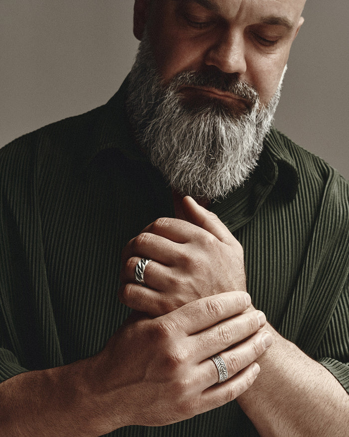 Silver ring UMBREYTING