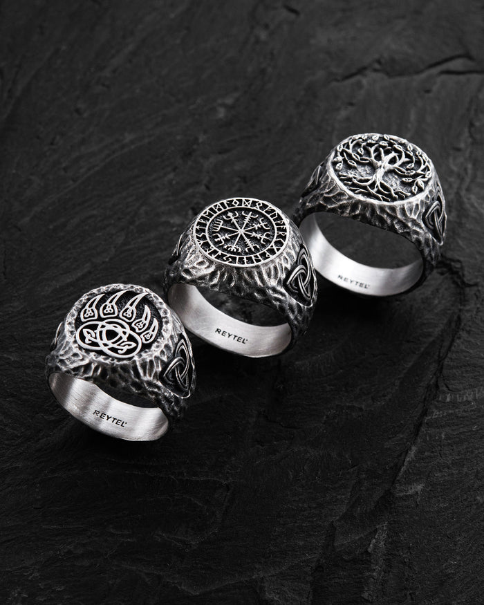 Silver ring VEGVISIR. RUNES