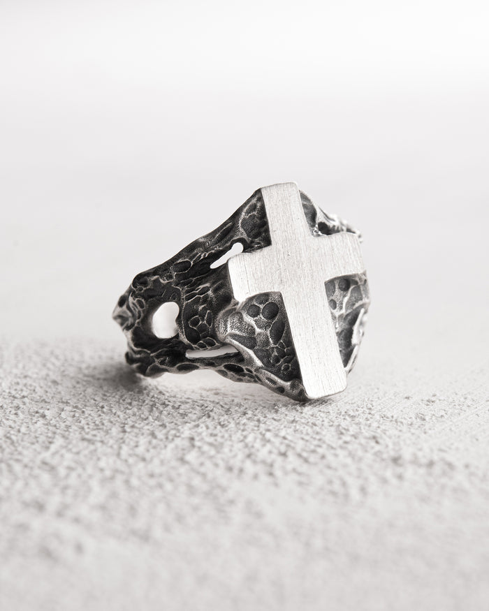Silver ring VIA
