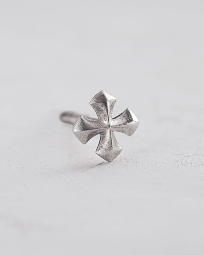 Silver single earring CROSS PATTÉE