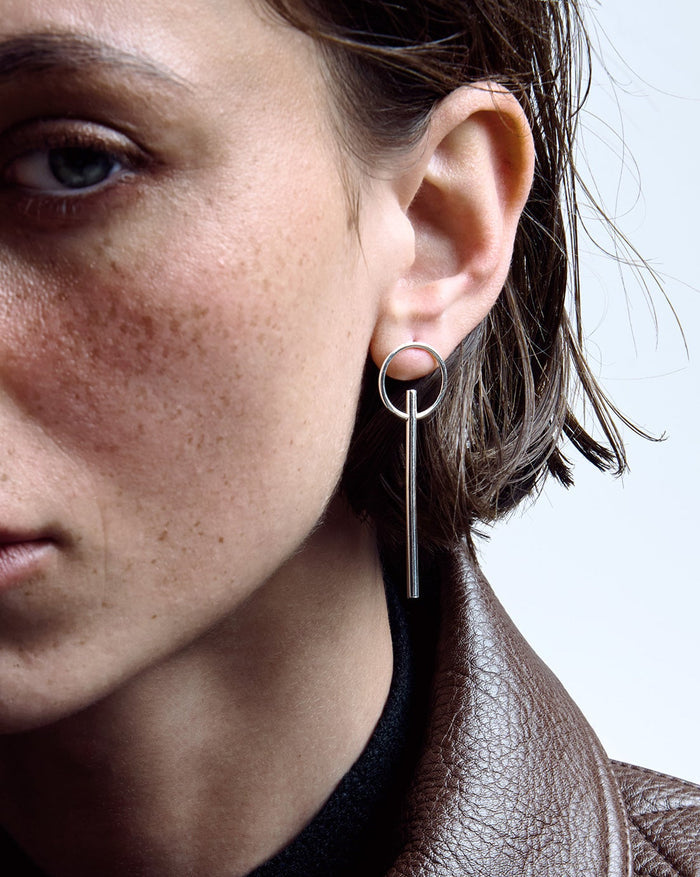 Silver stud earrings LINEA