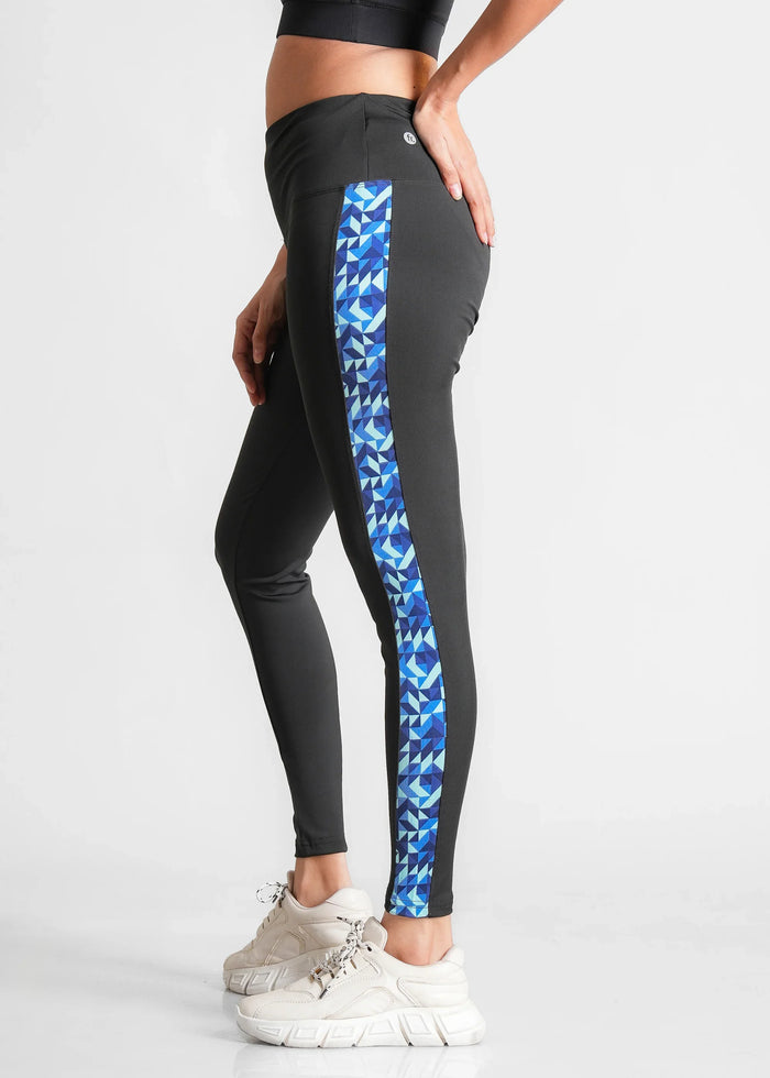 StripePlay Ankle Length Design Tight