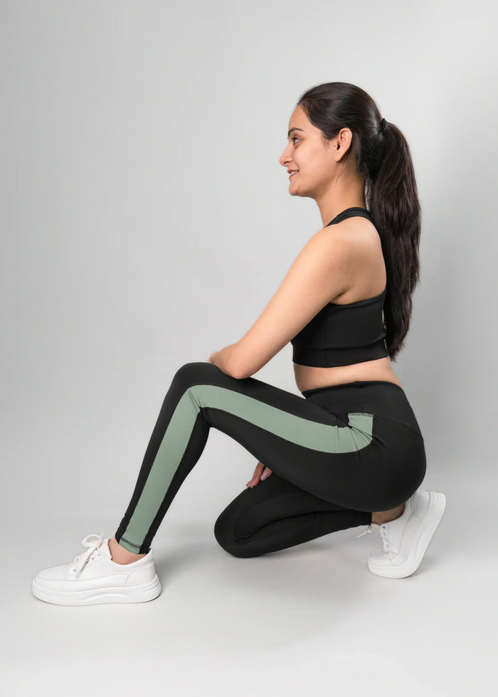 StripePlay Ankle Length Tight