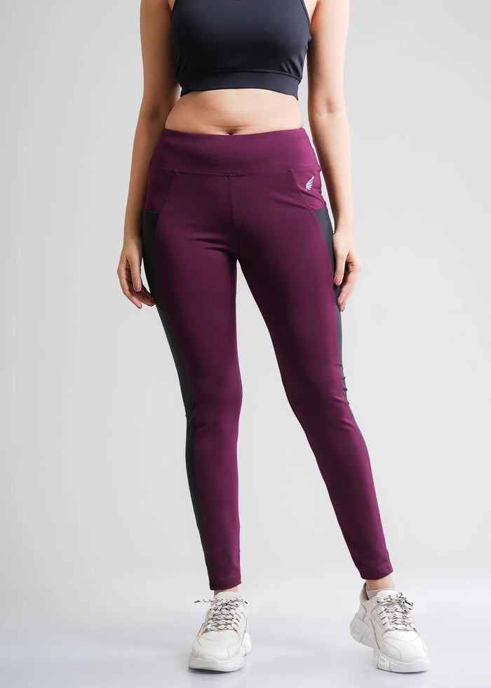 StripePlay Dual Pocket Tights