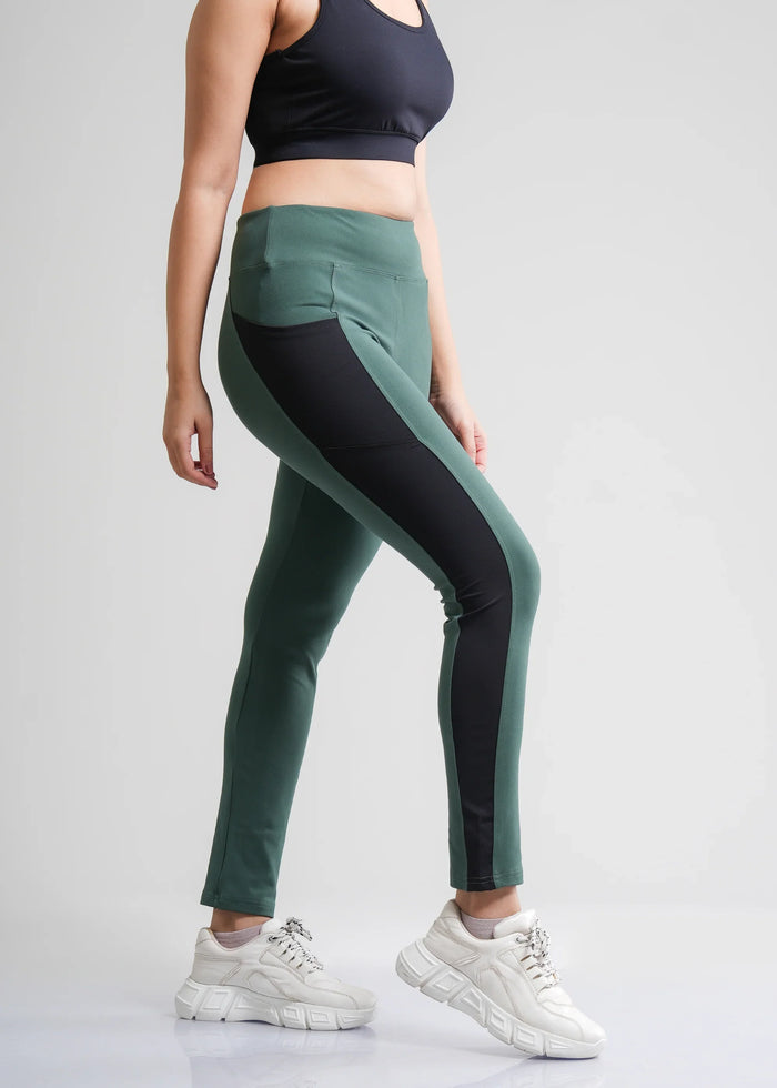 StripePlay Dual Pocket Tights