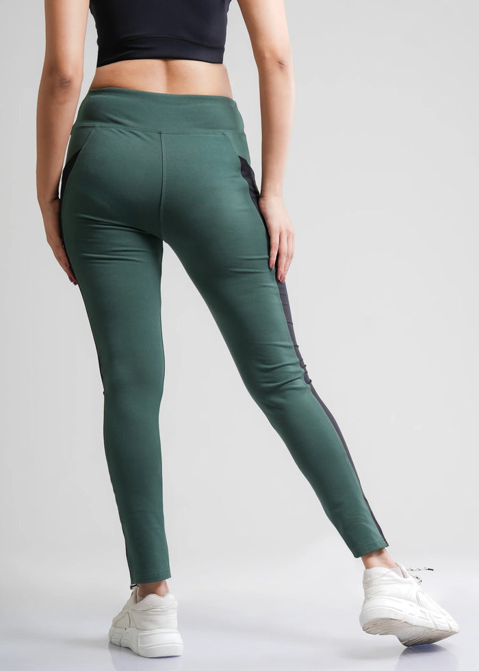 StripePlay Dual Pocket Tights