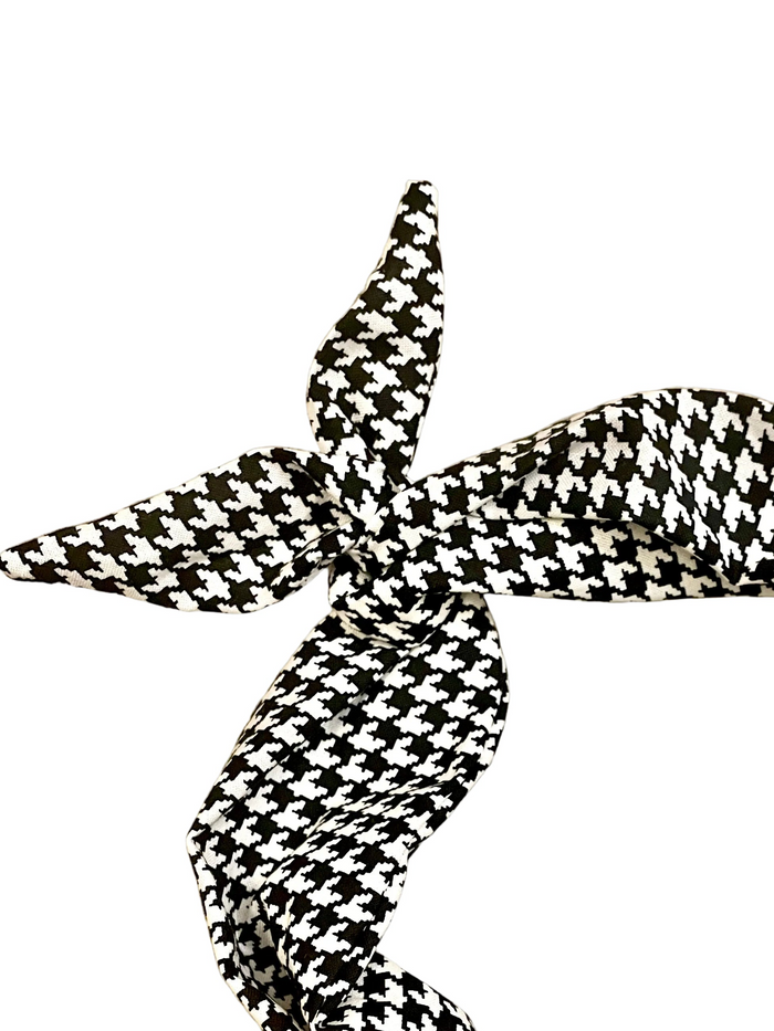 A black and white houndstooth headband amanda bright designs