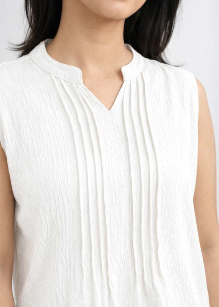 Flurr Women's White Sleeveless Work Top