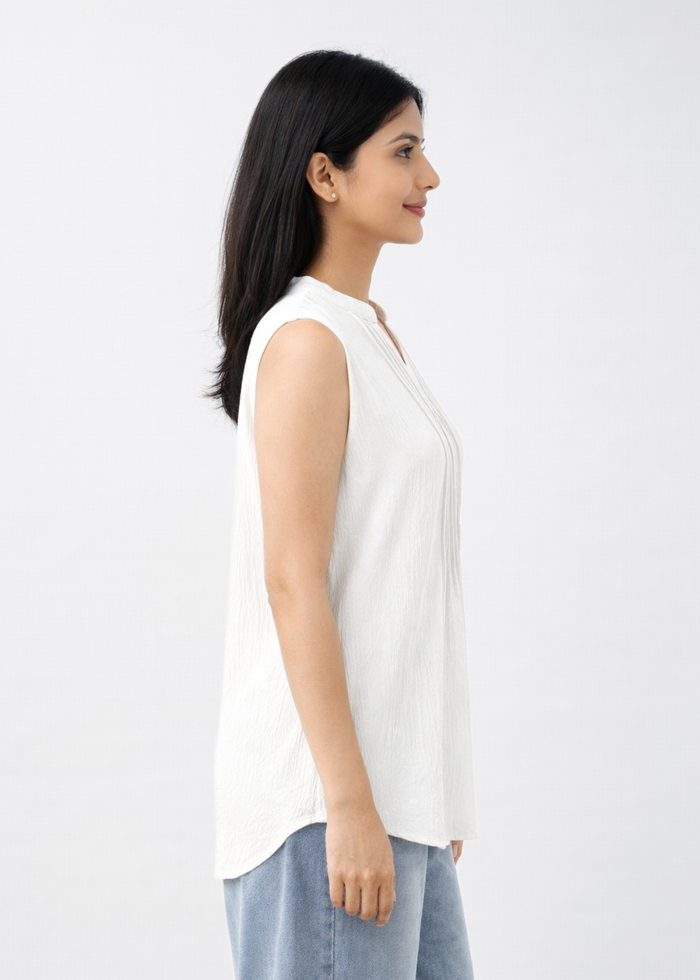 Flurr Women's White Sleeveless Work Top